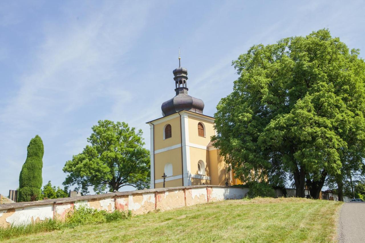 Pension Berten Strasice Strasice  Екстериор снимка